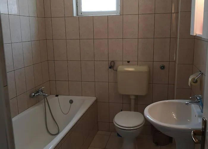 David In 5 Apartament *